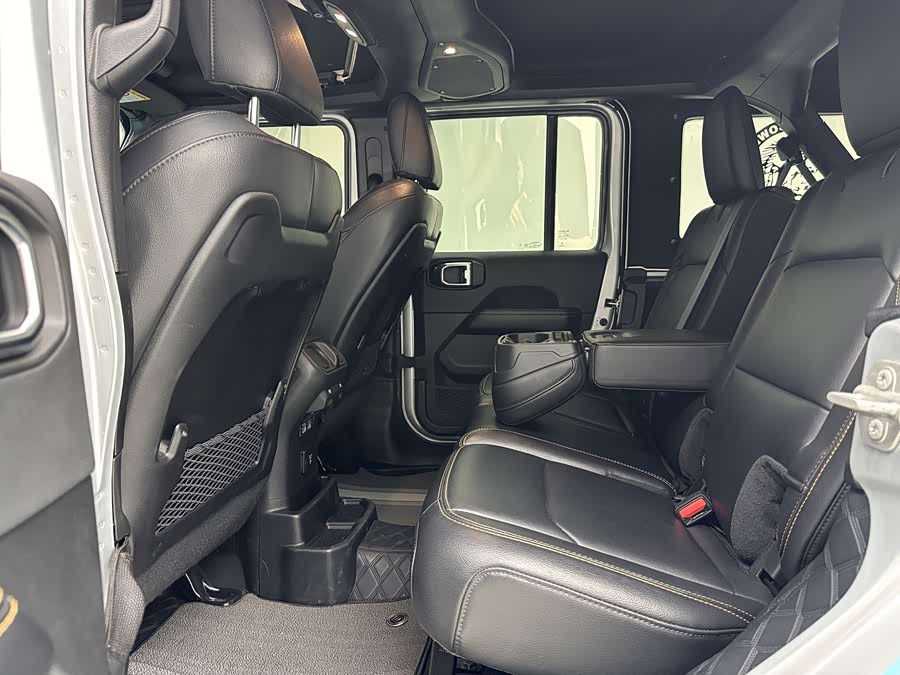 2024 Jeep Wrangler 2.0T Sahara 4-Door - zdjęcie 6