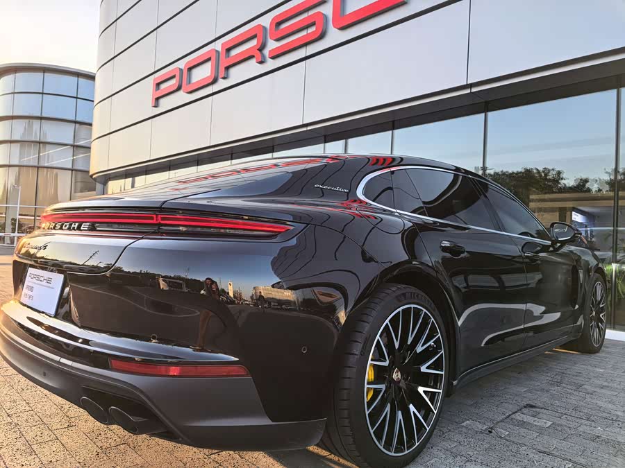 2024 Panamera 4 Executive Long Wheelbase 2.9T - zdjęcie 16