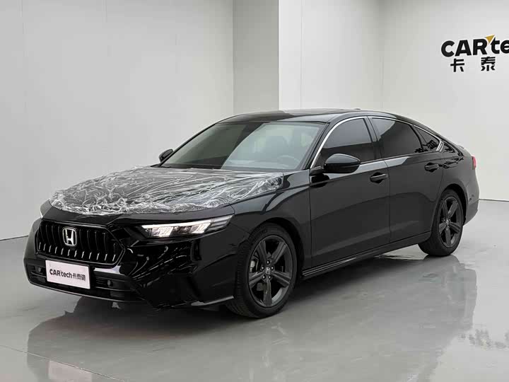 2025 Elegant Edition 260TURBO - zdjęcie 8