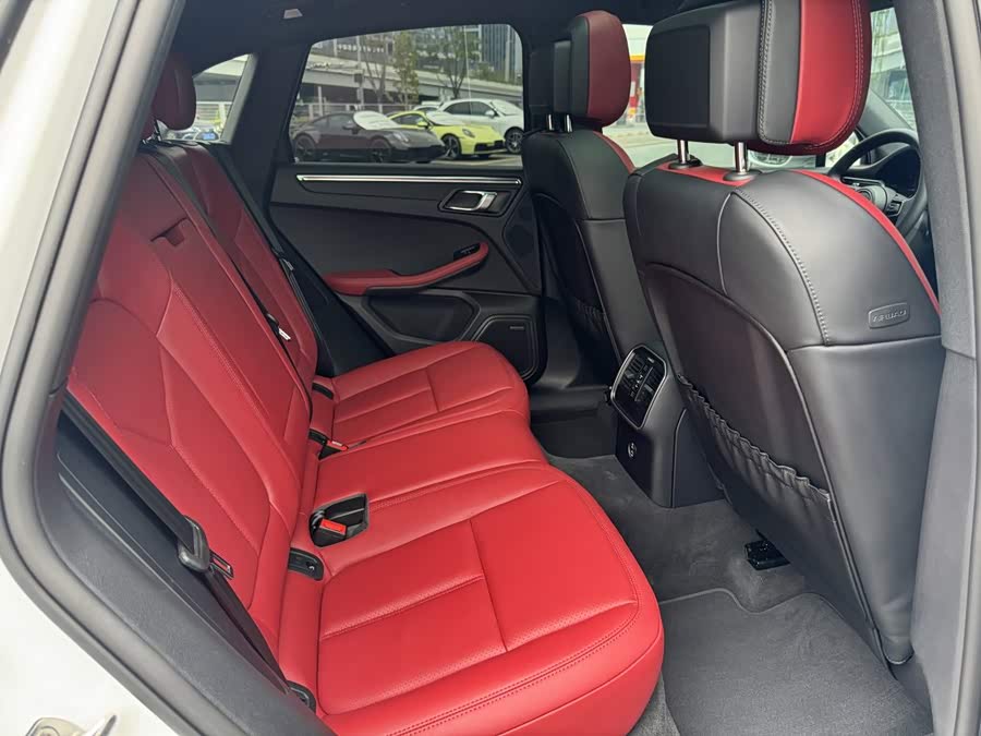 2025 Macan 2.0T Dream Edition - zdjęcie 17
