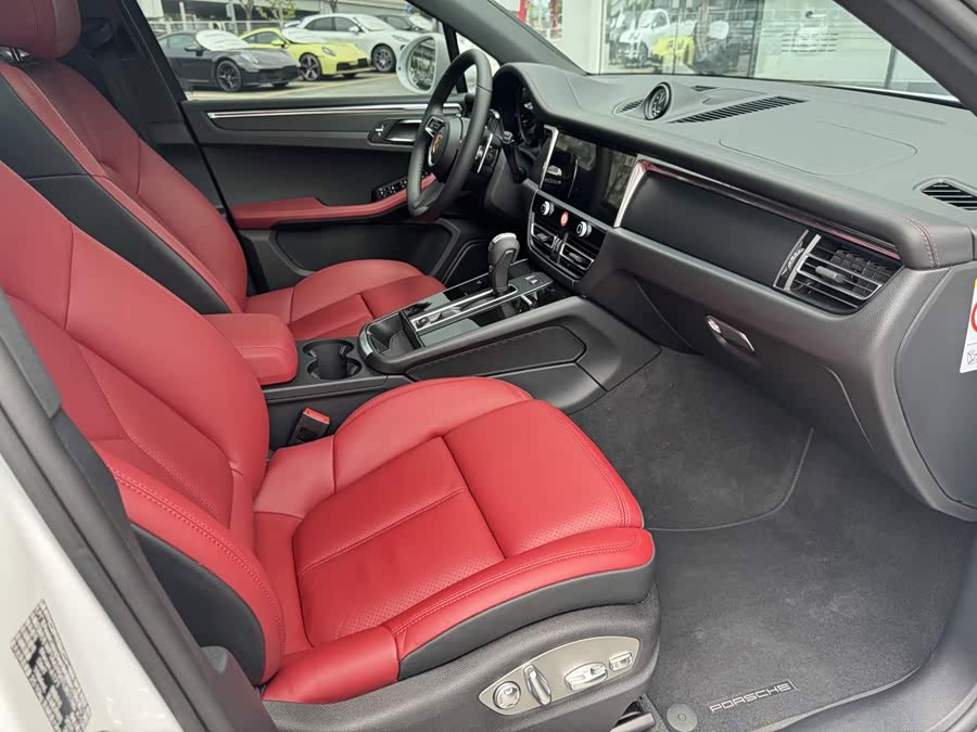 2025 Macan 2.0T Dream Edition - zdjęcie 18
