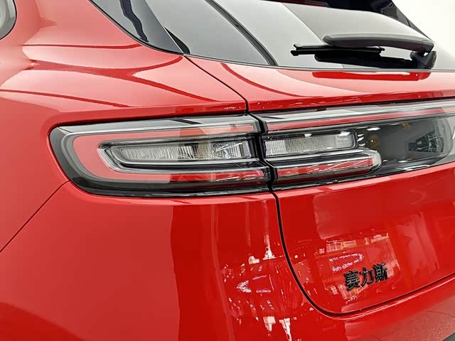 AITO M5 2024 Range Extender Max RS Four-Wheel Drive High-End Intelligent Driving Version - zdjęcie 19
