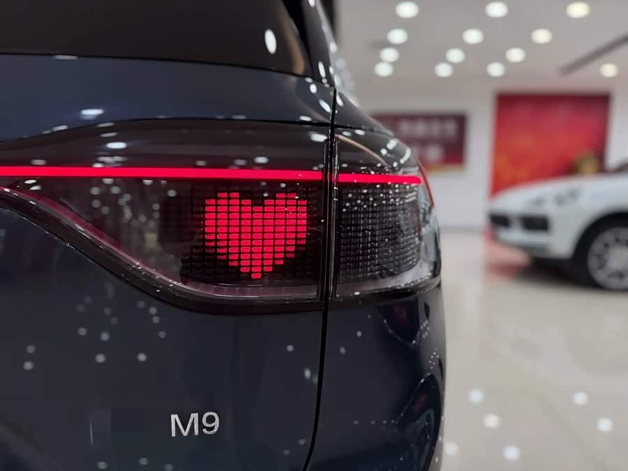 AITO M9 2024 Range Extender Ultra Edition 42kWh 6-Seater - zdjęcie 20