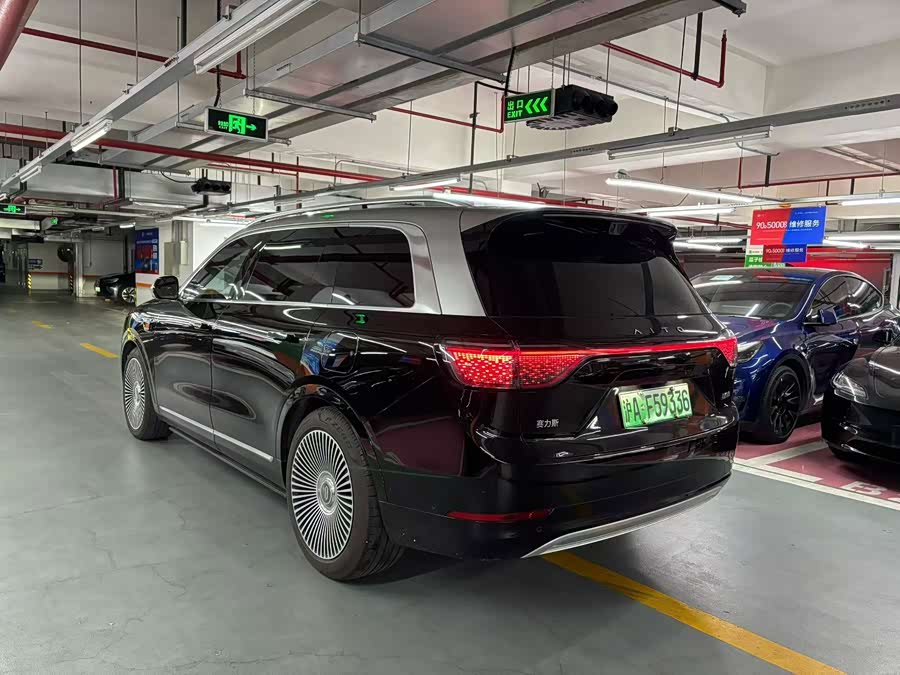 AITO M9 2025 Range Extender Max Version 52kWh 6-Seater (192-Line Laser Radar) - zdjęcie 9