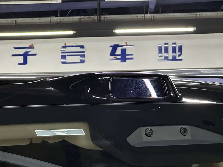 AITO M9 2025 Range Extender Ultra Version 52kWh 6-Seater (192-Line Laser Radar) - zdjęcie 9