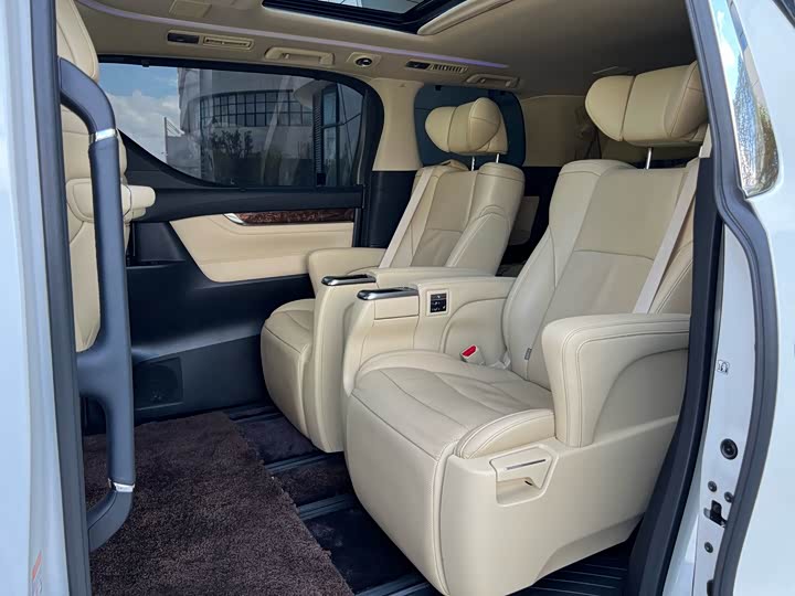 Alphard 2021 2.5L Luxury - zdjęcie 17