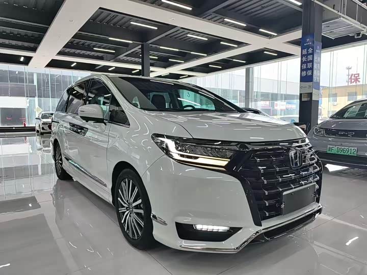 Ariel 2024 2.0L e:HEV Luxury - zdjęcie 12