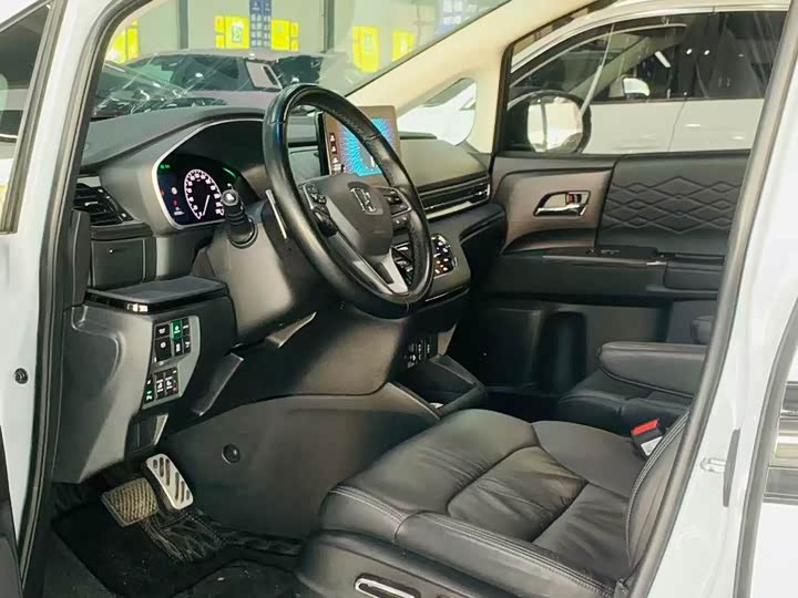 Ariel 2024 2.0L e:HEV Luxury - zdjęcie 13