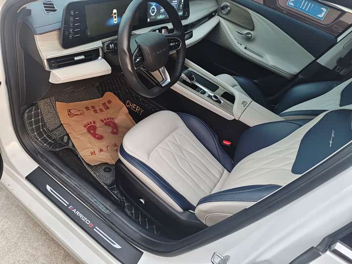 Ariya 8 2022 1.6T DCT Luxury - zdjęcie 18