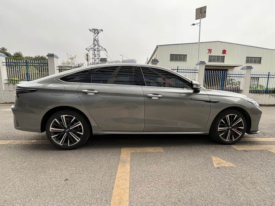 Ariya 8 2022 1.6T DCT - zdjęcie 15