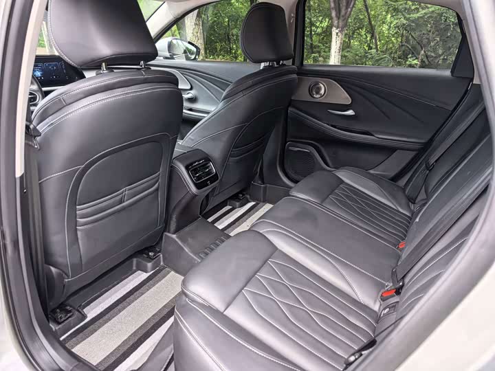 Ariya 8 2023 1.6T DCT Standard - zdjęcie 18