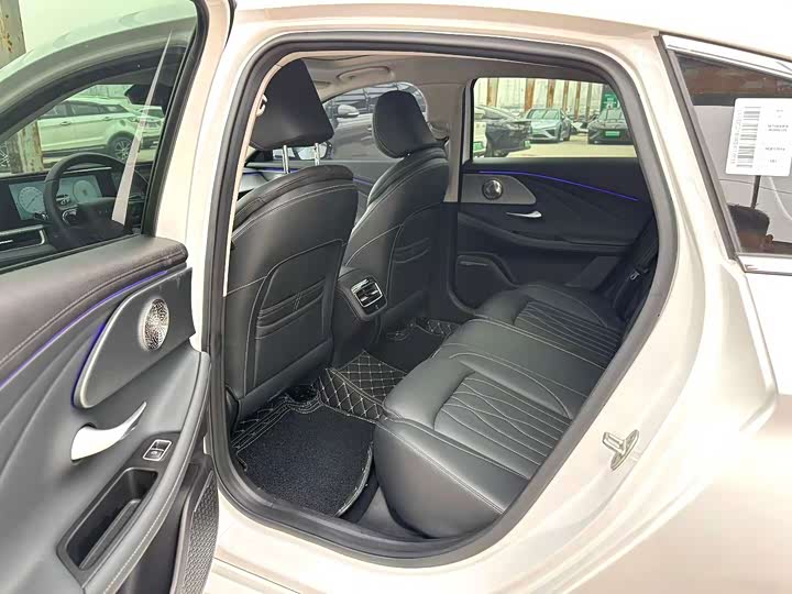 Ariya 8 2024 1.6T DCT Smart - zdjęcie 15