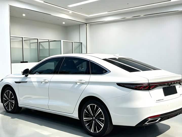 Ariya 8 PRO 2025 1.6T DCT Luxury - zdjęcie 15