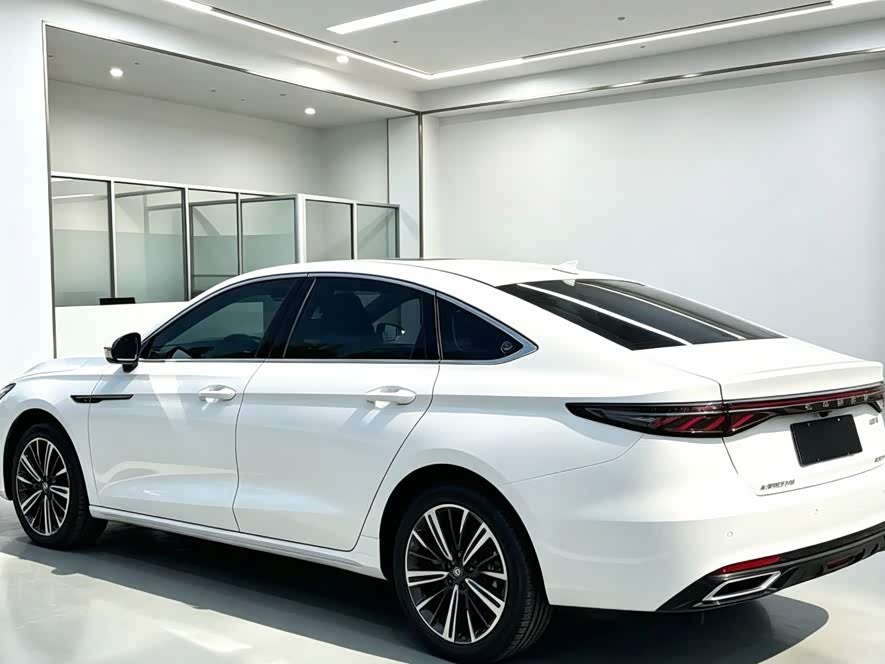 Ariya 8 PRO 2025 1.6T DCT Luxury - zdjęcie 7