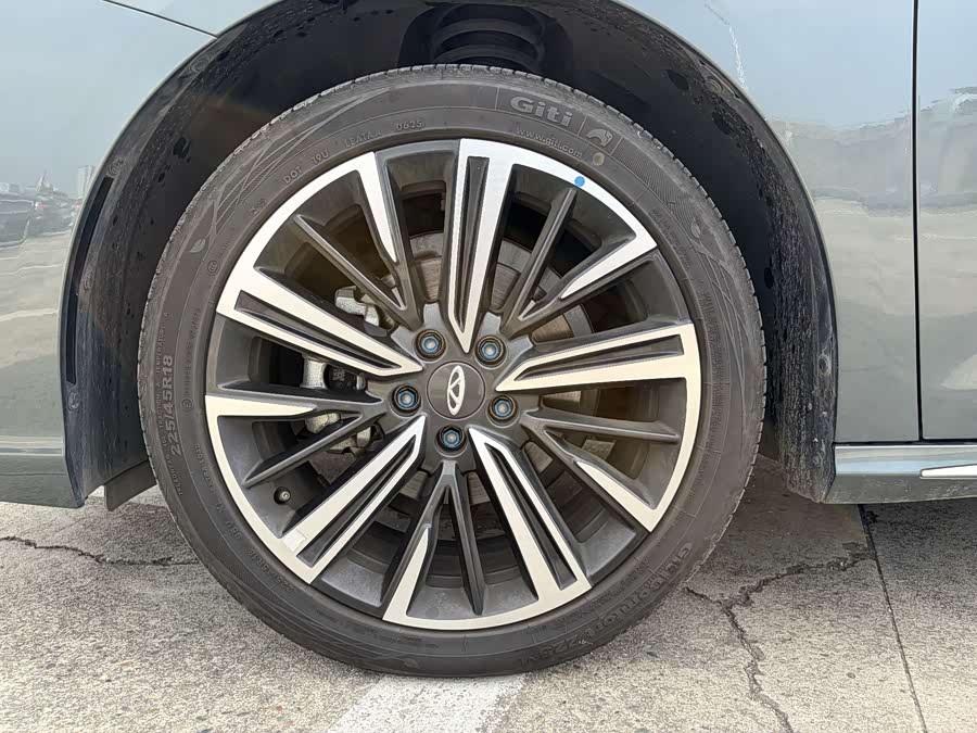 Arrizo 8 PRO 2025 1.6T DCT Luxury Edition+ - zdjęcie 14