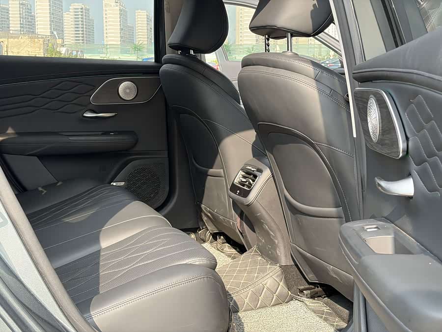 Arrizo 8 PRO 2025 1.6T DCT Luxury Edition+ - zdjęcie 10
