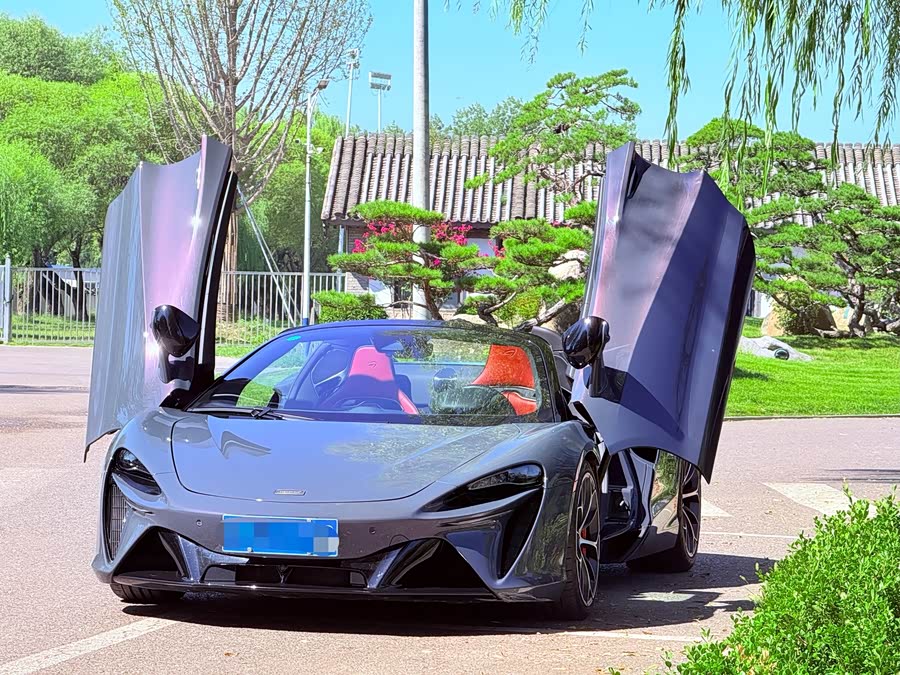 Artura 2025 3.0T Hybrid Spider - zdjęcie 2