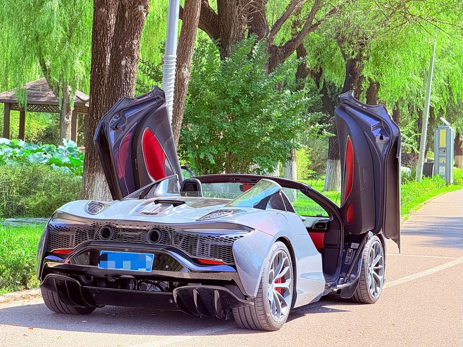 Artura 2025 3.0T Hybrid Spider - zdjęcie 13