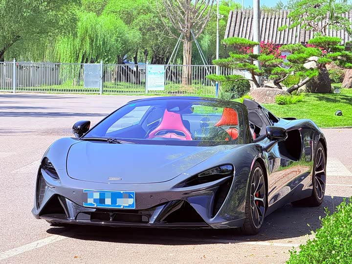 Artura 2025 3.0T Hybrid Spider - zdjęcie 16