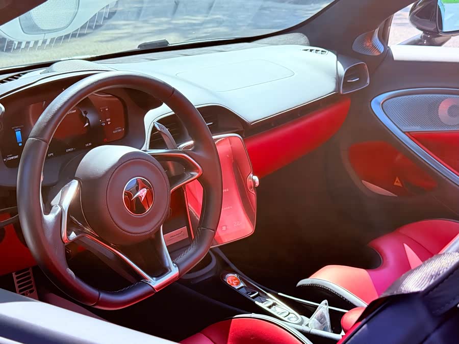 Artura 2025 3.0T Hybrid Spider - zdjęcie 6