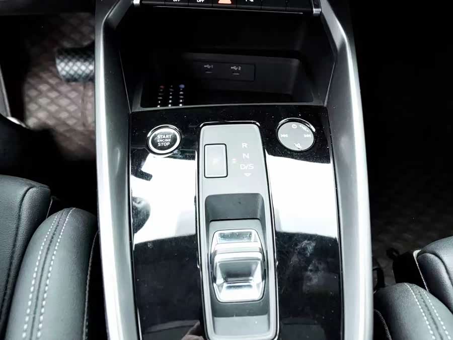 Audi A3 2023 A3L Limousine 35 TFSI Fashion Sport - zdjęcie 14