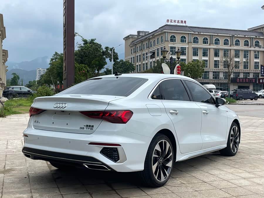 Audi A3 2023 A3L Limousine 35 TFSI Fashion Sport - zdjęcie 7