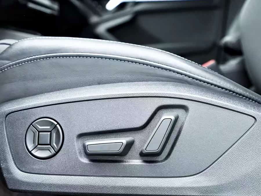 Audi A3 2023 A3L Limousine 35 TFSI Fashion Sport - zdjęcie 10
