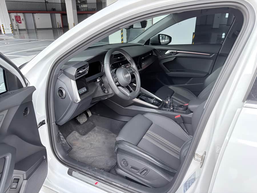Audi A3 2023 Facelift A3L Limousine 35 TFSI Fashion Sport Type - zdjęcie 8
