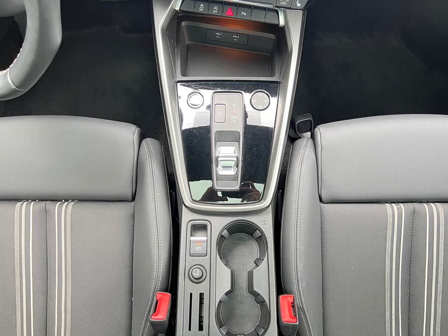 Audi A3 2023 Facelift Sportback 35 TFSI Fashion Sport - zdjęcie 15