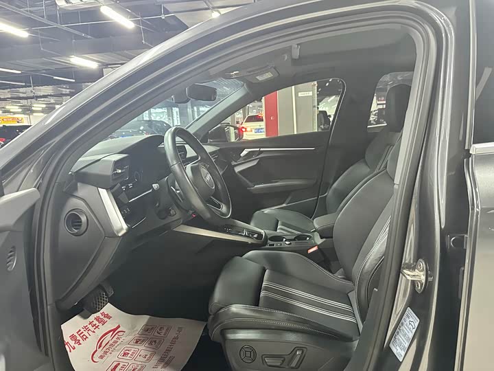 Audi A3 2023 Facelift Sportback 35 TFSI Fashion Sport - zdjęcie 20