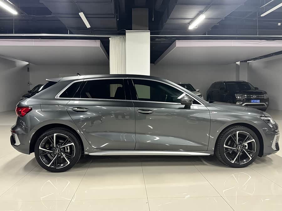 Audi A3 2023 Facelift Sportback 35 TFSI Fashion Sport - zdjęcie 4