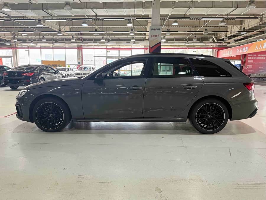 Audi A4 2024 Avant 40 TFSI Fashion Sport - zdjęcie 4