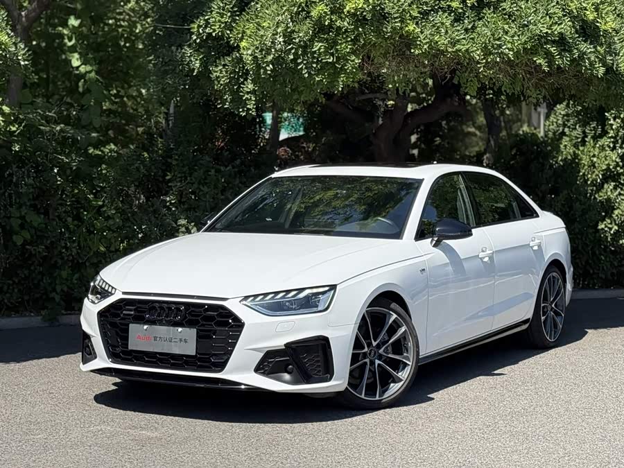 Audi A4L 2023 40 TFSI quattro Luxury Sport - zdjęcie 1