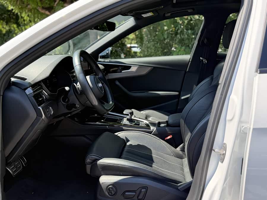 Audi A4L 2023 40 TFSI quattro Luxury Sport - zdjęcie 6