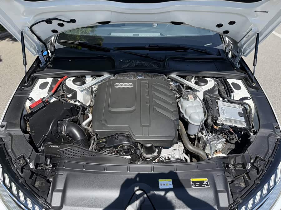 Audi A4L 2023 40 TFSI quattro Luxury Sport - zdjęcie 9