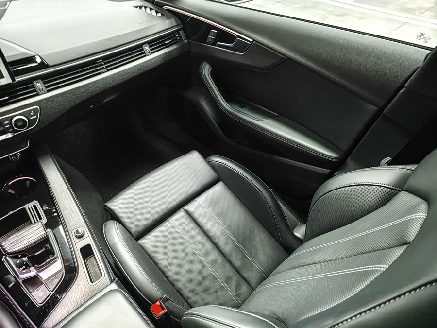 Audi A4L 2024 40 TFSI Luxury Dynamic Edition - zdjęcie 11