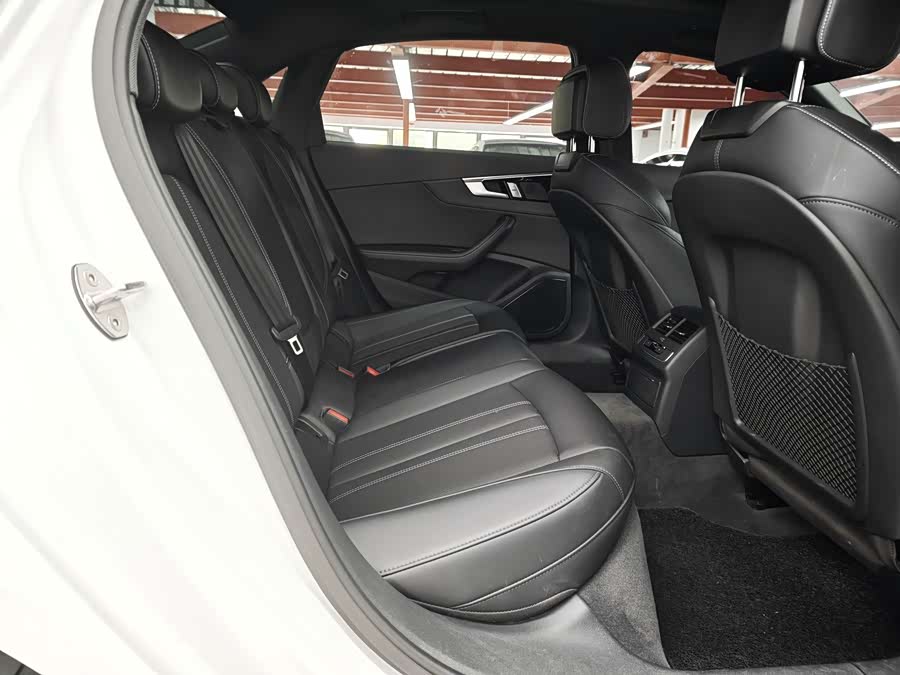 Audi A4L 2024 40 TFSI Luxury Dynamic Edition - zdjęcie 12