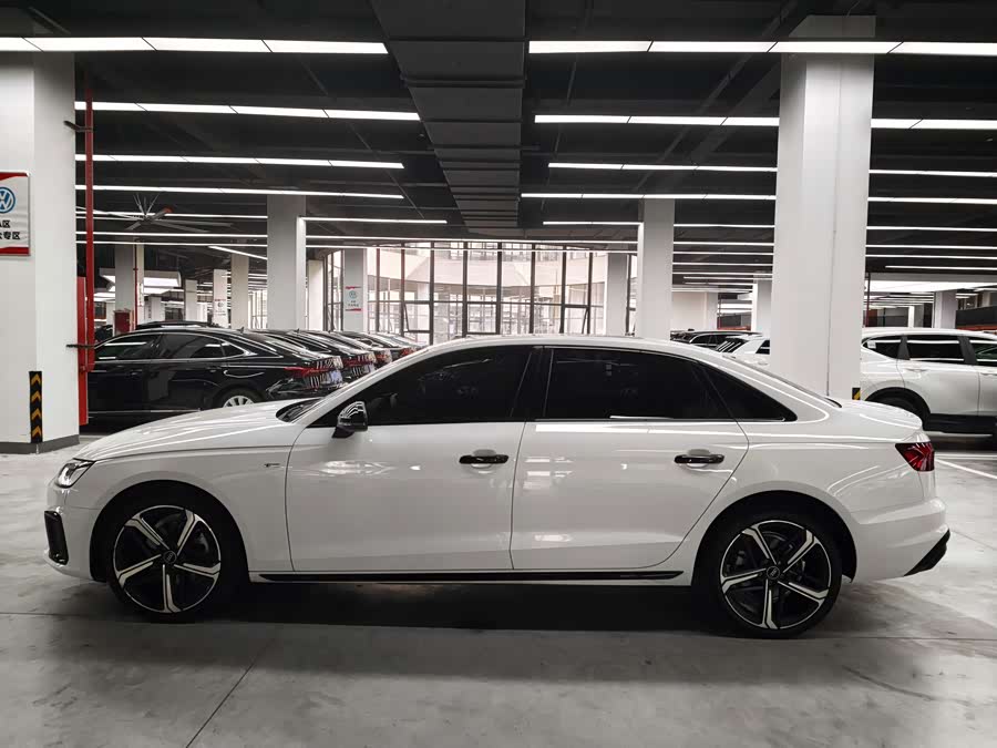 Audi A4L 2024 40 TFSI Luxury Dynamic Edition - zdjęcie 15