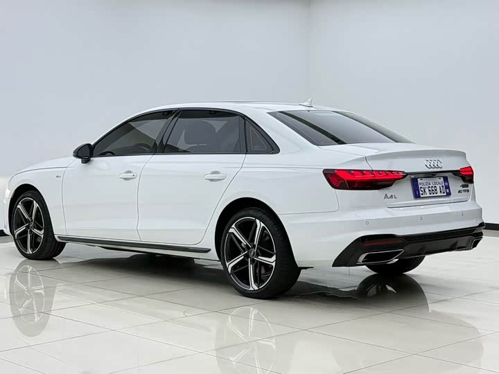 Audi A4L 2024 40 TFSI Luxury Dynamic Edition - zdjęcie 18