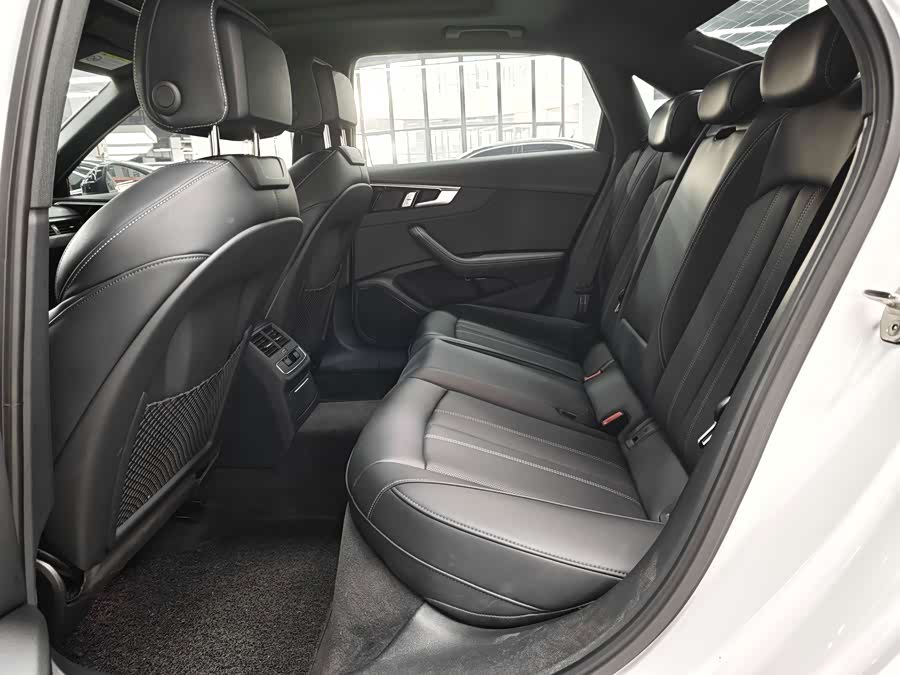 Audi A4L 2024 40 TFSI Luxury Dynamic Edition - zdjęcie 7