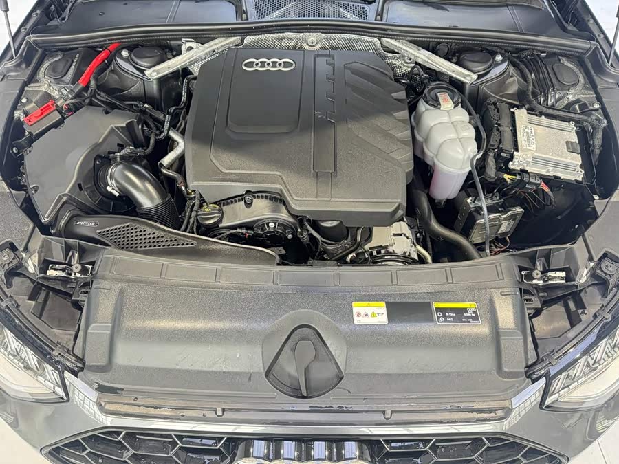 Audi A4L 2024 40 TFSI Luxury Dynamic Edition - zdjęcie 8