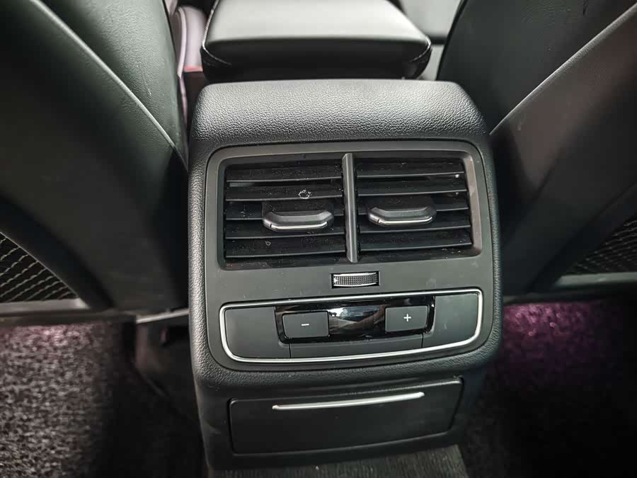Audi A4L 2024 40 TFSI Luxury Dynamic Edition - zdjęcie 8