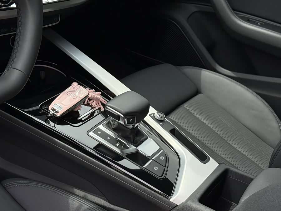 Audi A5 2024 Sportback 40 TFSI quattro Luxury Dynamic - zdjęcie 12