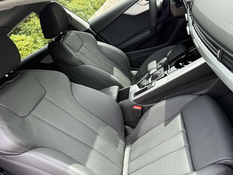 Audi A5 2024 Sportback 40 TFSI quattro Luxury Dynamic - zdjęcie 13