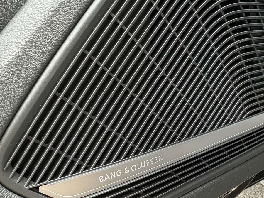 Audi A5 2024 Sportback 40 TFSI quattro Luxury Dynamic - zdjęcie 16