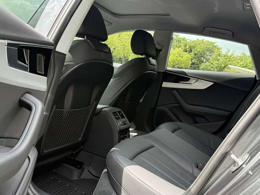 Audi A5 2024 Sportback 40 TFSI quattro Luxury Dynamic - zdjęcie 10