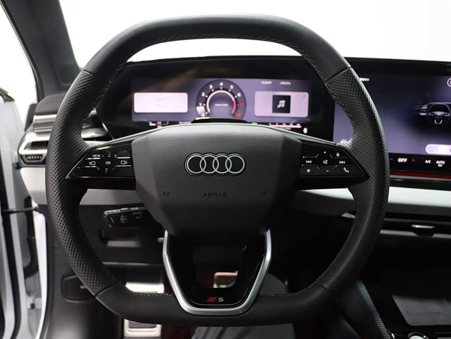 Audi A5L 2026 2.0T Sport Plus - zdjęcie 12