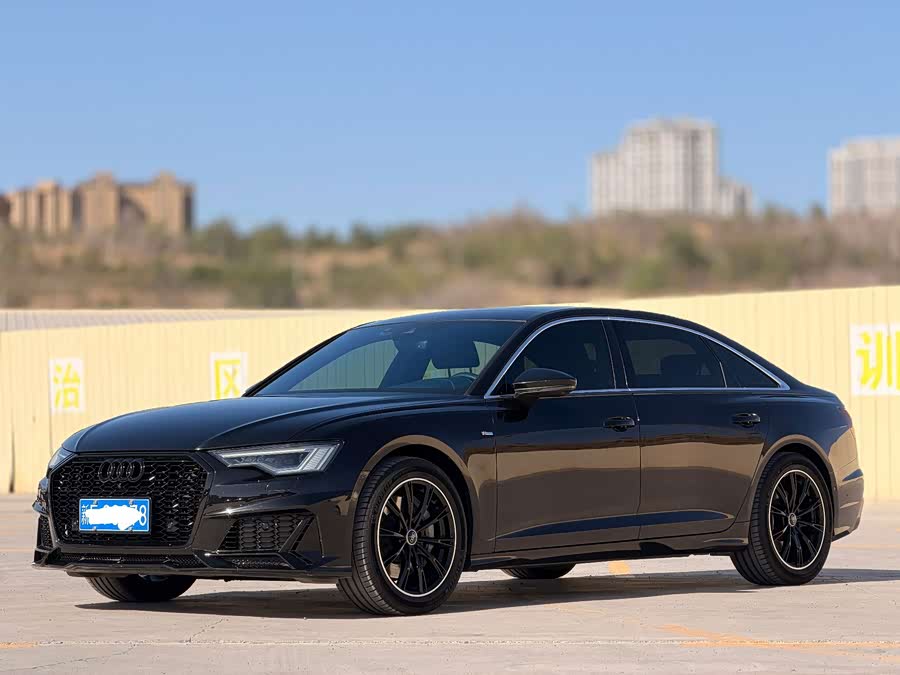 Audi A6L 2022 55 TFSI quattro Luxury - zdjęcie 1