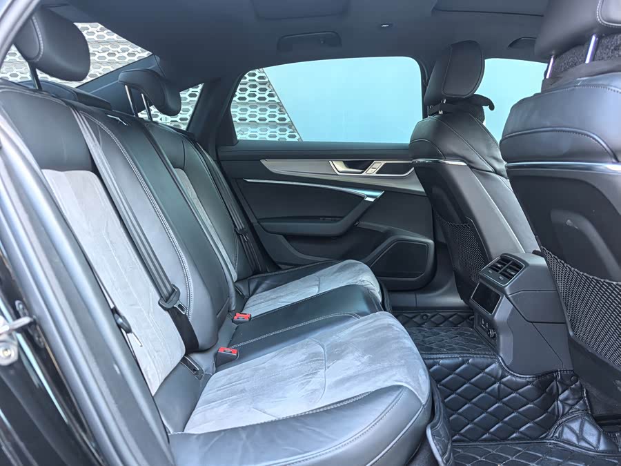 Audi A6L 2023 45 TFSI Premium Dynamic Edition - zdjęcie 9