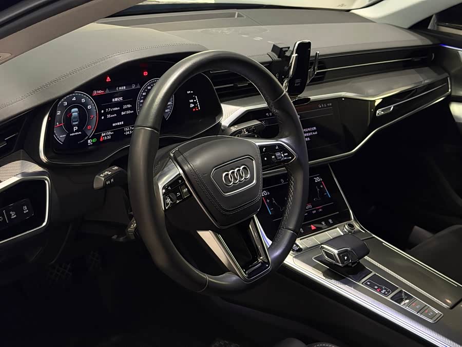 Audi A6L 2023 45 TFSI Premium - zdjęcie 13